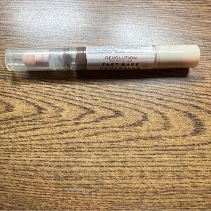 Revolution Fast Base Concealer Lightweight Buildable Coverage “C14” Conceal